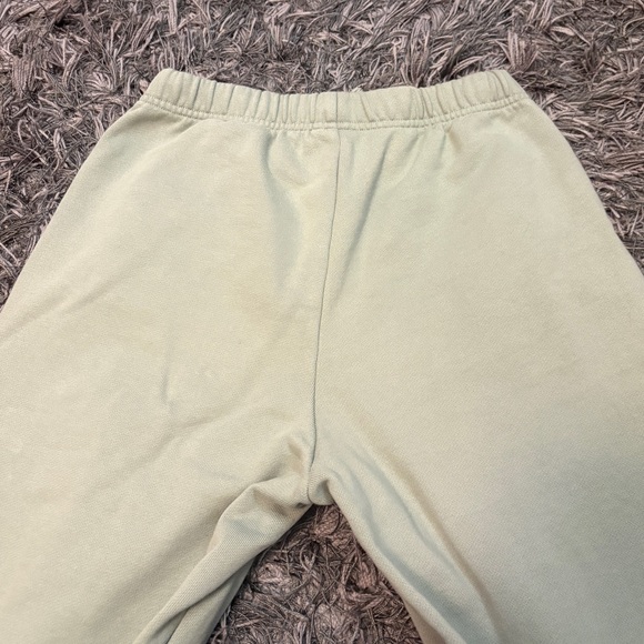 Aritzia TNA cozy fleece mega sweats - Picture 4 of 5